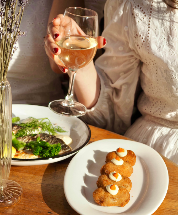 Vins blancs brasserie Pastis Paris8